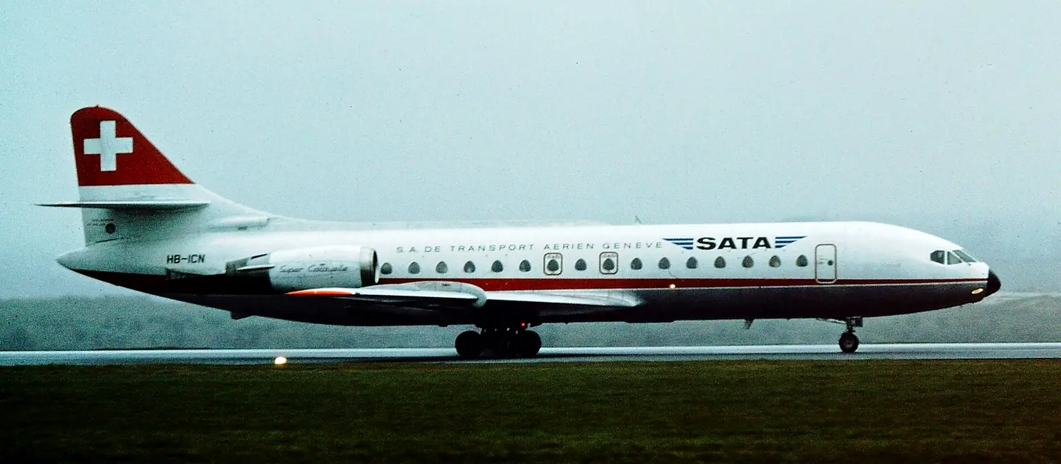 Farnham to Luton Airport Taxi: HB-ICN Caravelle SATA Luton