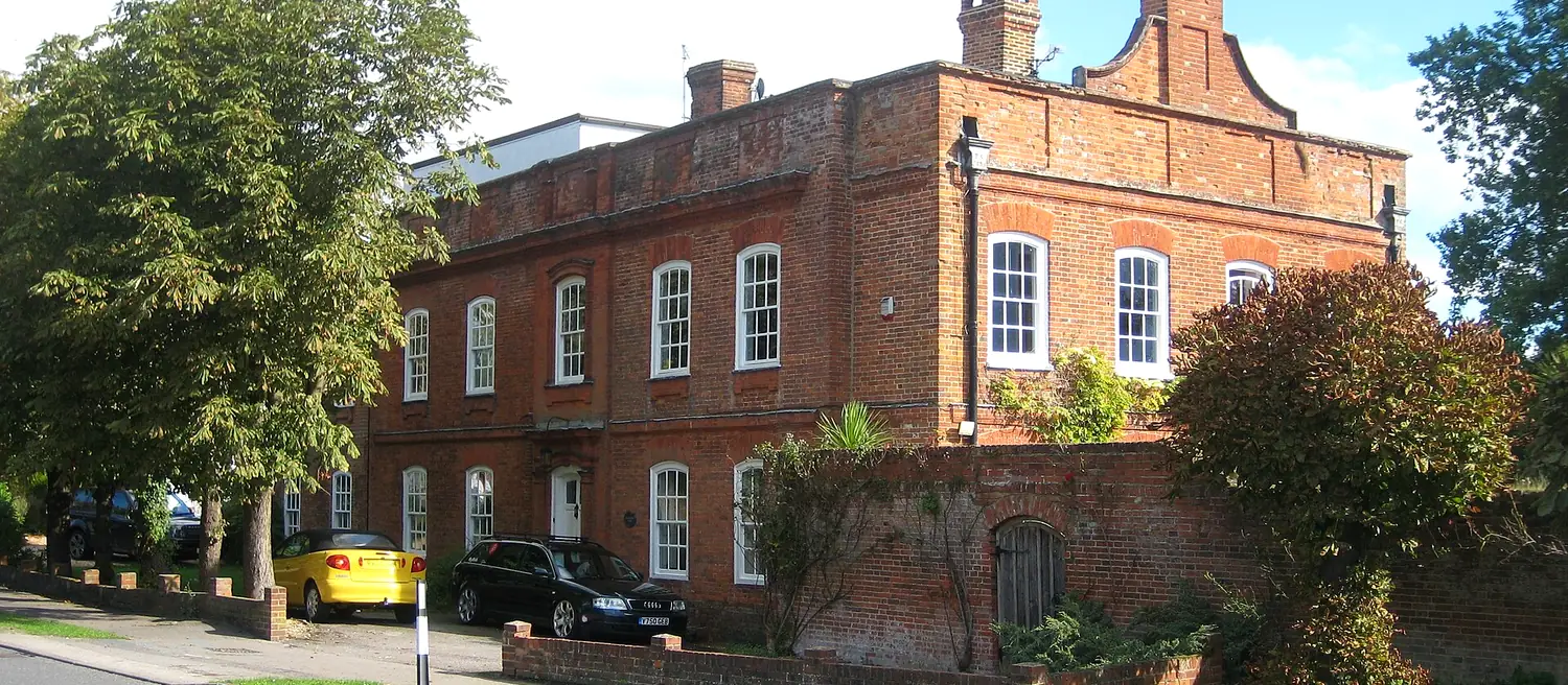 Weybourne Taxi Service: Weybourne House Farnham